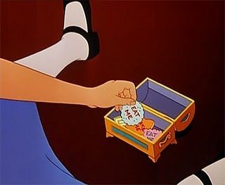Eat Me, Drink Me.. adalah makna metaforis bahwa Alice meminum dan memakan obat-obat terlarang